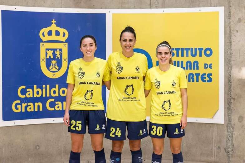 Las jugadoras del Teldeportivo Gema, Andrea y Yaneisy (Foto TA)